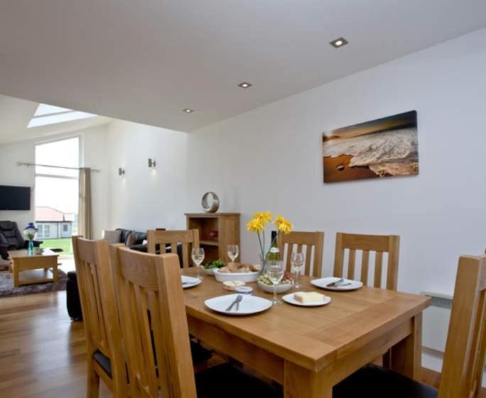 Lovely 2 Bedroom Holiday Chalet Near Sidmouth Exterior photo